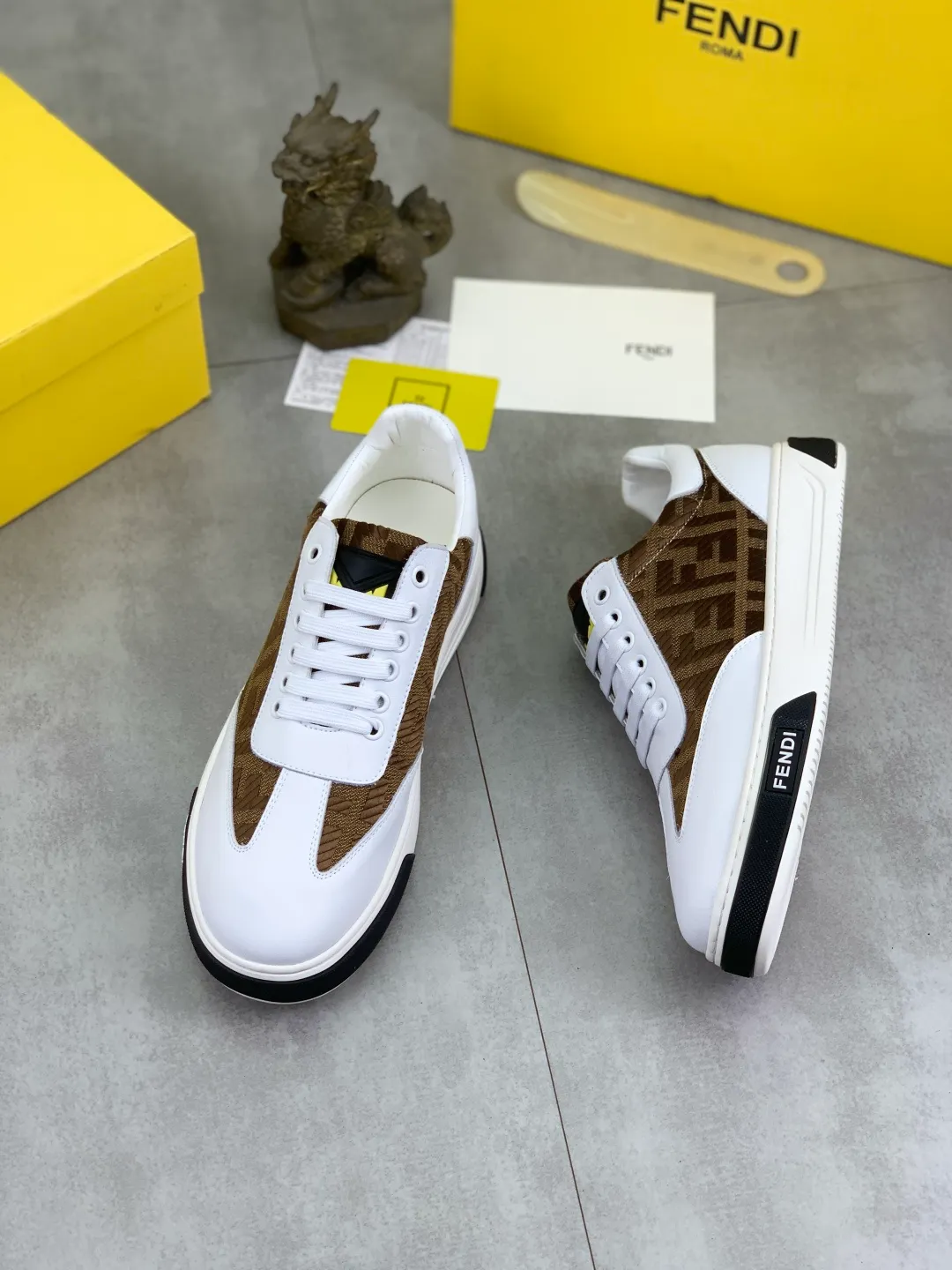 ​Men's shoes 💰P420 💰[New style] little monster 🆘 New style at FENDI counter 🕶️🕶️Simple routing effect, showing an elegant and cool driving shoe 🎬Using imported calfskin + first-layer pigskin lining🐂Excellent material🎬Detailed workmanship 🤗Comfortable foot feel➰➰. ​Pair it with any outfit to show your taste and temperament, low-key luxury ♻️Design ​simple and elegant ​noble and fashionable 🍃​Very loved and favored by trendy men 💓❤️size: 38-44 4️⃣colors available